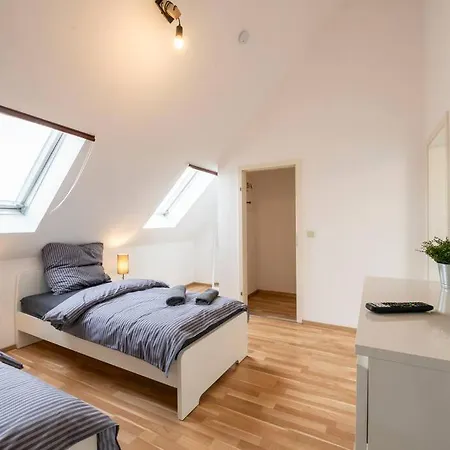 Maisonette-wohnung In Griesheim! 格里斯海姆